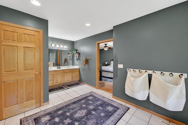 3098 Barrington Hills Court, Fitchburg, WI 53711