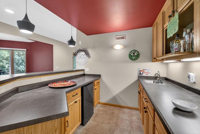 3098 Barrington Hills Court, Fitchburg, WI 53711