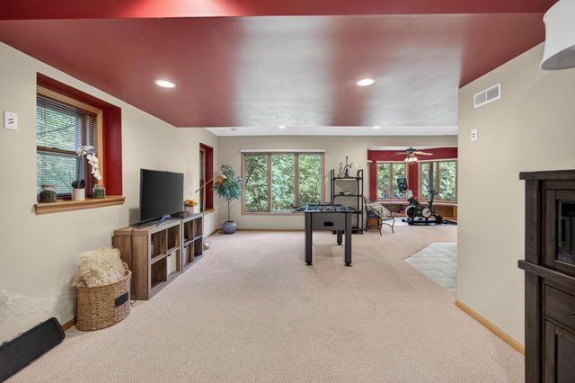 3098 Barrington Hills Court, Fitchburg, WI 53711