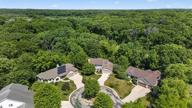 3098 Barrington Hills Court, Fitchburg, WI 53711