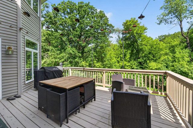 3098 Barrington Hills Court, Fitchburg, WI 53711