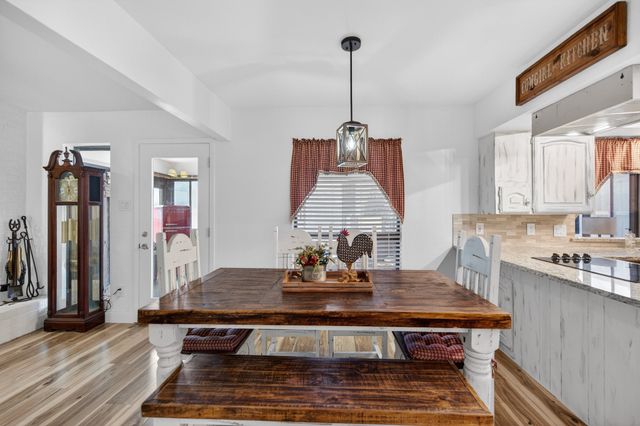 3225 Emerald Street, Bedford, TX 76021