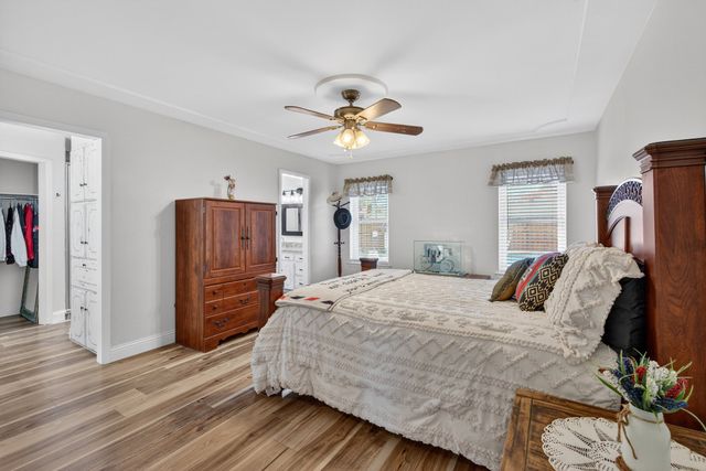 3225 Emerald Street, Bedford, TX 76021