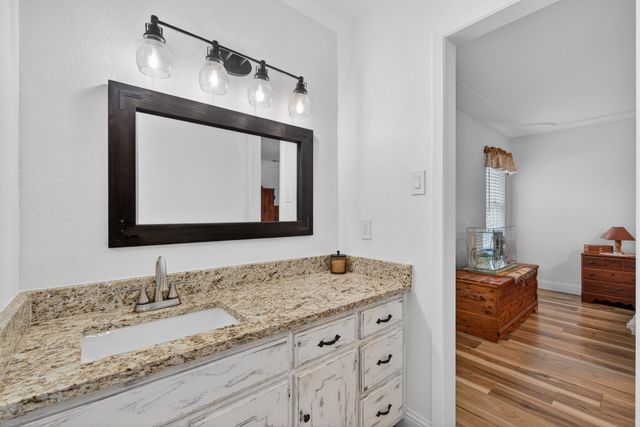 3225 Emerald Street, Bedford, TX 76021