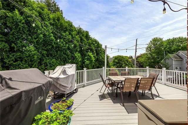 60 Brooklyn Road, Narragansett, RI 02882