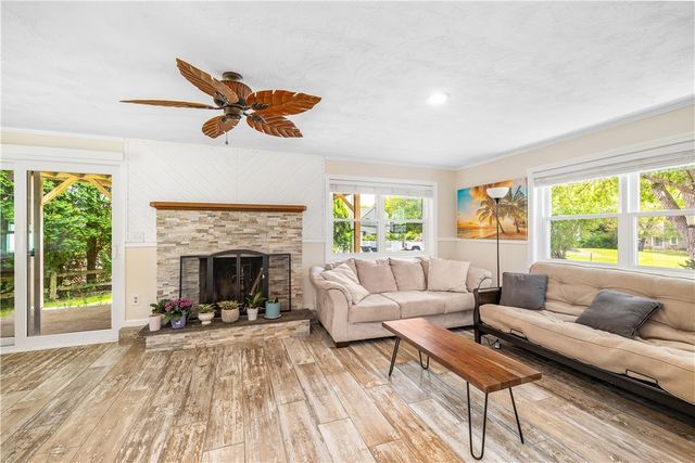 60 Brooklyn Road, Narragansett, RI 02882