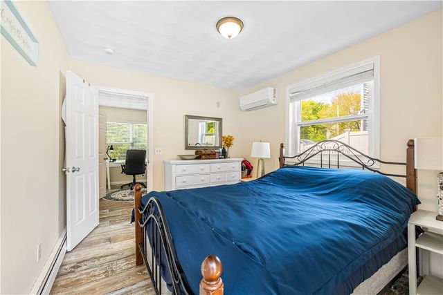60 Brooklyn Road, Narragansett, RI 02882