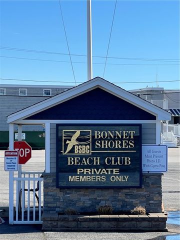 60 Brooklyn Road, Narragansett, RI 02882