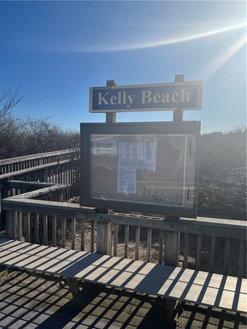 60 Brooklyn Road, Narragansett, RI 02882