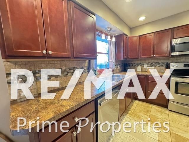 1574 Elizabeth Lane, Essexville, MI 48732