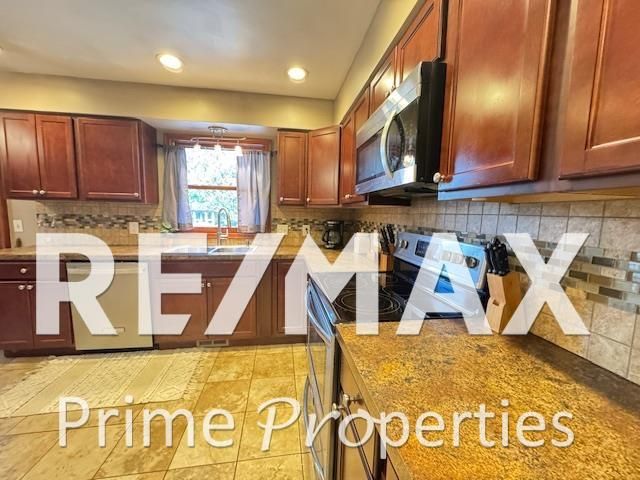 1574 Elizabeth Lane, Essexville, MI 48732