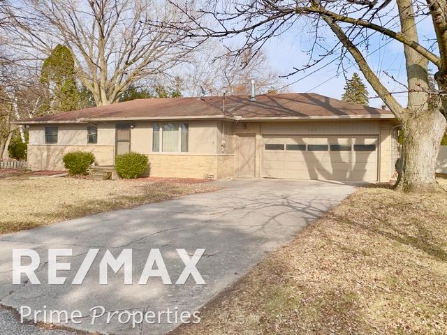 1574 Elizabeth Lane, Essexville, MI 48732