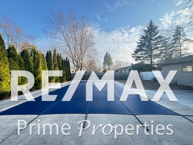 1574 Elizabeth Lane, Essexville, MI 48732