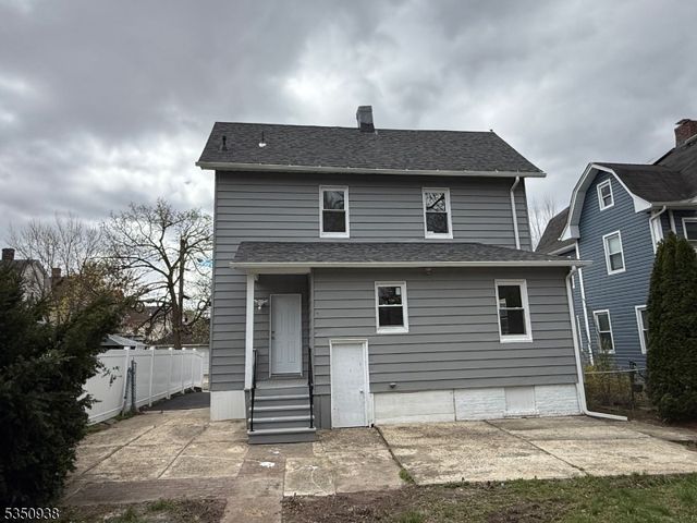 9 Sycamore St, Bloomfield Twp., NJ 07003