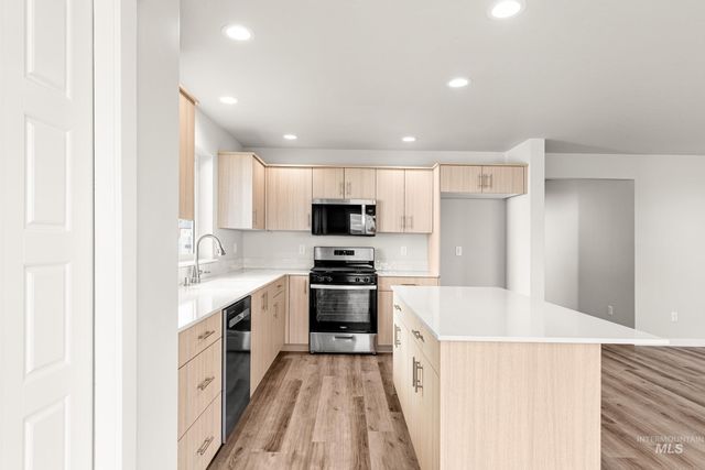 15276 Fuchsia Ave, Nampa, ID 83651