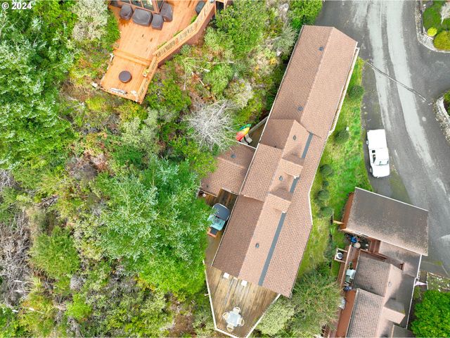 19921 WHALESHEAD Rd OV13, Brookings, OR 97415