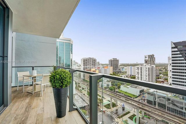 88 SW 7th St 1408, Miami, FL 33130