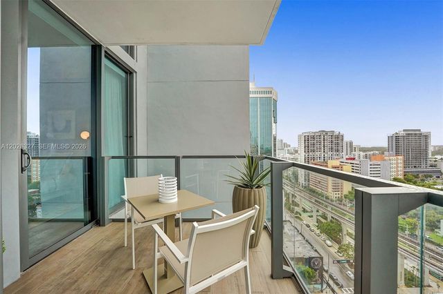 88 SW 7th St 1408, Miami, FL 33130