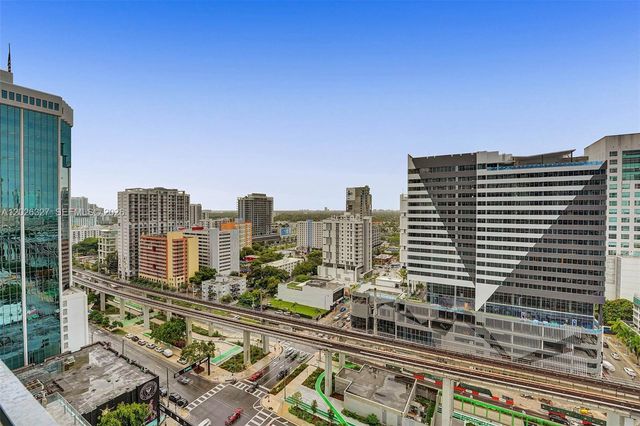 88 SW 7th St 1408, Miami, FL 33130