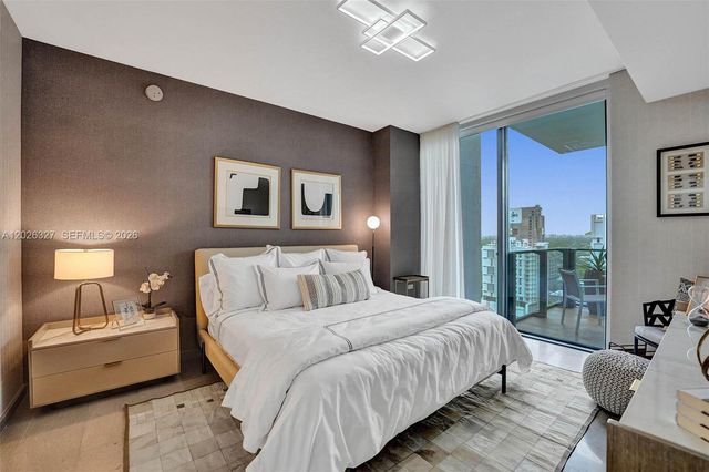 88 SW 7th St 1408, Miami, FL 33130