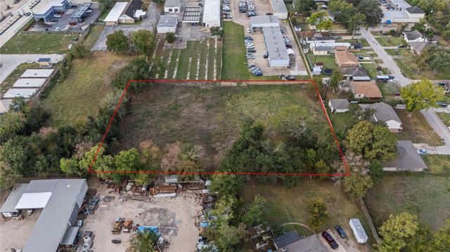 507 Dulles Avenue, Stafford, TX 77477