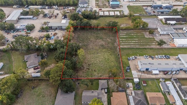 507 Dulles Avenue, Stafford, TX 77477