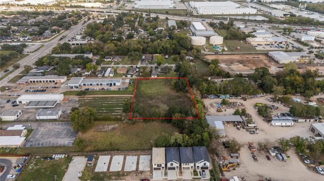 507 Dulles Avenue, Stafford, TX 77477