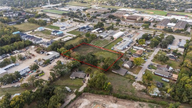 507 Dulles Avenue, Stafford, TX 77477