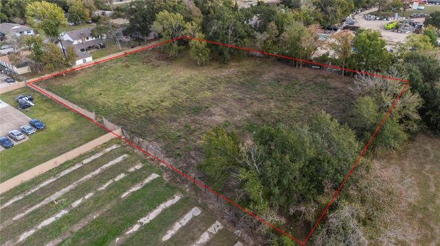 507 Dulles Avenue, Stafford, TX 77477