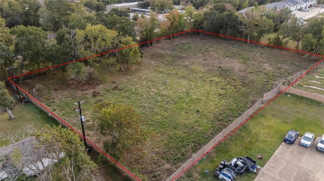 507 Dulles Avenue, Stafford, TX 77477