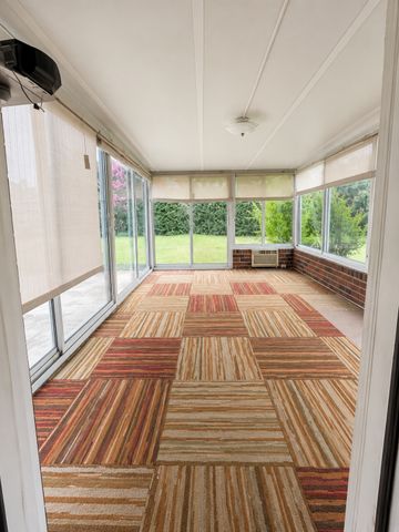 307 Dimes Street, Arlington, TX 76002