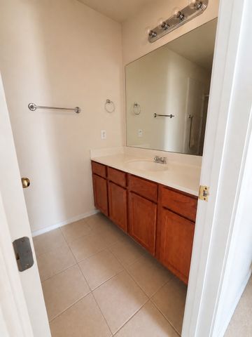 307 Dimes Street, Arlington, TX 76002