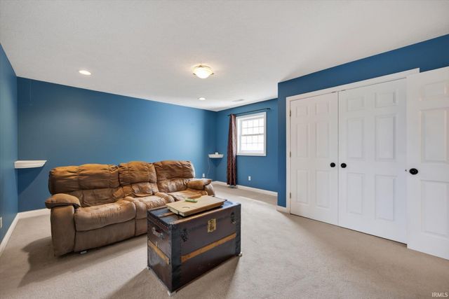 4279 S Mallard Court, Bloomington, IN 47403