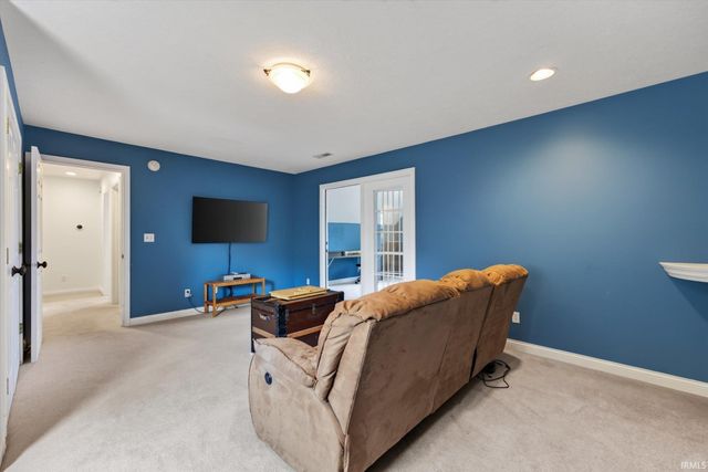 4279 S Mallard Court, Bloomington, IN 47403