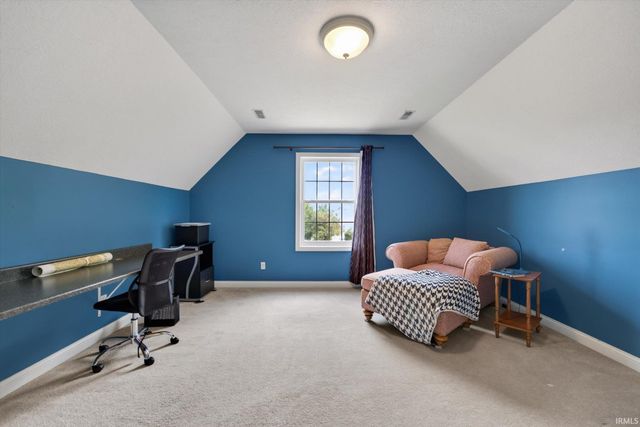 4279 S Mallard Court, Bloomington, IN 47403