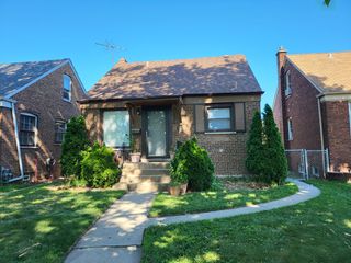 11339 S Avenue M Avenue, Chicago, IL 60617