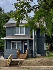 583 N Perry Street, Pontiac, MI 48342