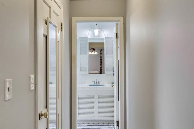 711 Augusta Street Ext Ext, Mccormick, SC 29835