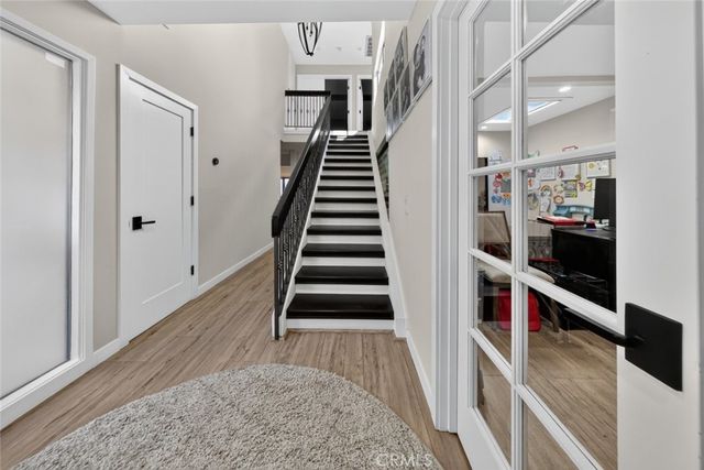 56 Glenflow Court, Glendale, CA 91206