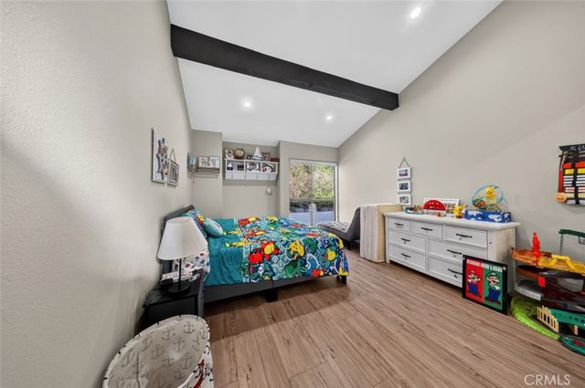 56 Glenflow Court, Glendale, CA 91206