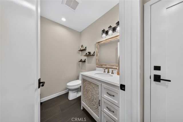 56 Glenflow Court, Glendale, CA 91206