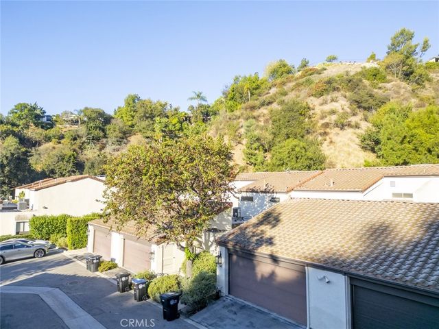 56 Glenflow Court, Glendale, CA 91206