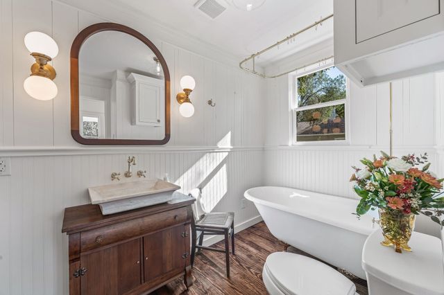 915 Cherry Street, Graham, TX 76450