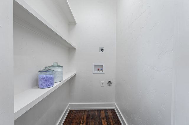 915 Cherry Street, Graham, TX 76450