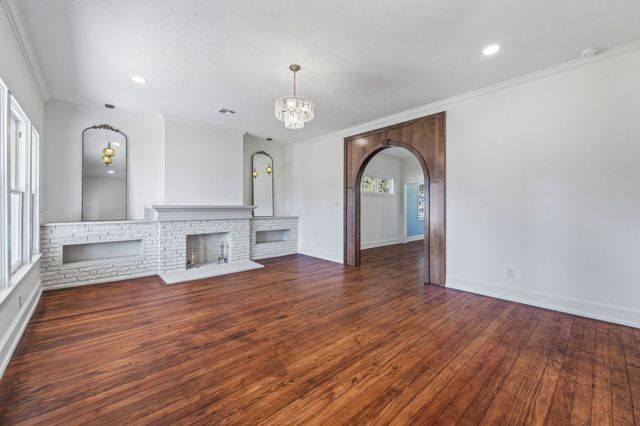 915 Cherry Street, Graham, TX 76450