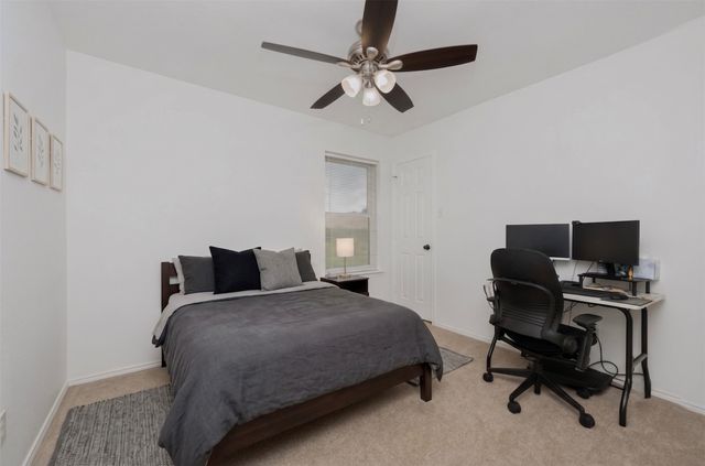 1686 Crosshaven Drive, Lewisville, TX 75077