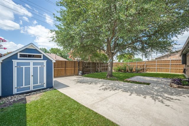 1686 Crosshaven Drive, Lewisville, TX 75077