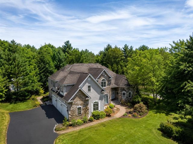 12 Rachel Way, Bedford, NH 03110