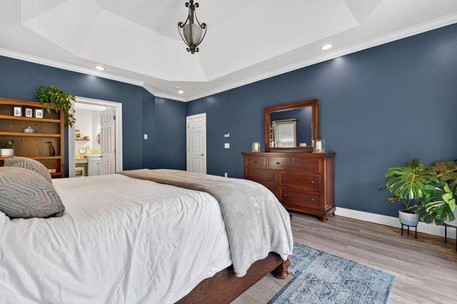 12 Rachel Way, Bedford, NH 03110