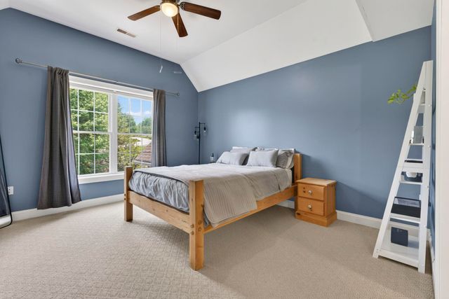 12 Rachel Way, Bedford, NH 03110